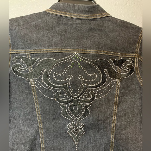 JeanBay Blue Jean Jacket sz Large with embroidered bling design in the back - Picture 5 of 7